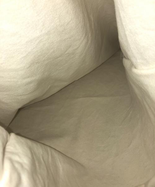 MM6 Maison Margiela（エムエムシックスメゾンマルジェラ）MM6 Maison Margiela (エムエムシックスメゾンマルジェラ) 反転ロゴ キャンバストートバッグ アイボリーの古着・服飾アイテム