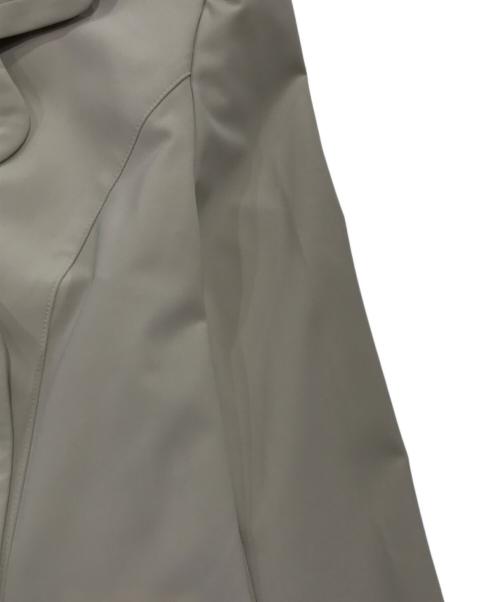 FOXEY NEWYORK（フォクシーニューヨーク）FOXEY NEWYORK (フォクシーニューヨーク) Rainy ボワントレンチコート ベージュ サイズ:38の古着・服飾アイテム