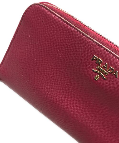 PRADA（プラダ）PRADA (プラダ) サフィアーノラウンドジップウォレット ピンクの古着・服飾アイテム