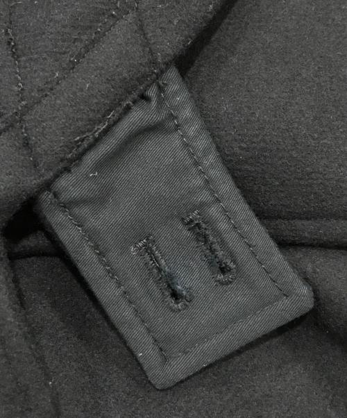 J.W.ANDERSON（ジェイダブリューアンダーソン）J.W.ANDERSON (ジェイダブリューアンダーソン) A.P.C. (アーペーセー) COLINダッフルコート ブラック サイズ:Mの古着・服飾アイテム