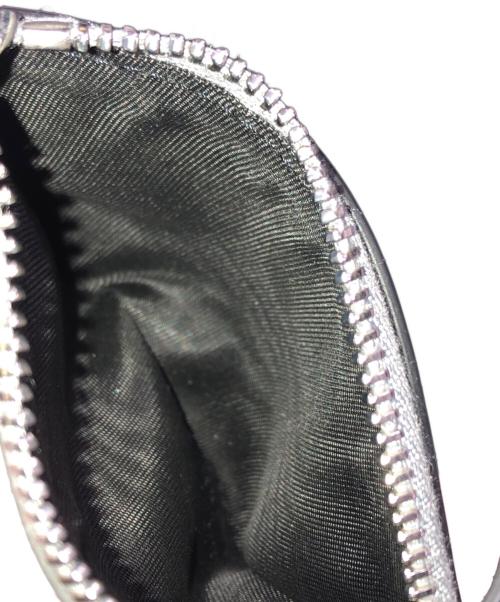 Maison Margiela（メゾンマルジェラ）Maison Margiela (メゾンマルジェラ) 2つ折り財布 シルバーの古着・服飾アイテム