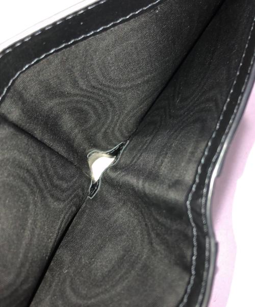Maison Margiela（メゾンマルジェラ）Maison Margiela (メゾンマルジェラ) 2つ折り財布 シルバーの古着・服飾アイテム