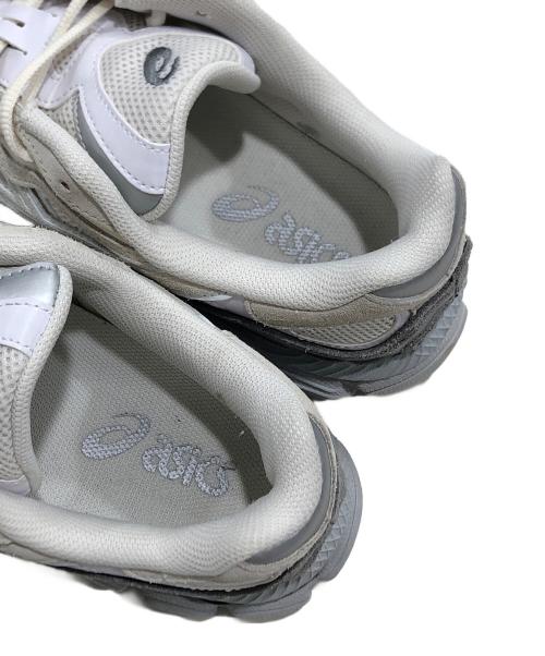 asics（アシックス）asics (アシックス) GEL-NYC ベージュ サイズ:US10/UK9/EUR44の古着・服飾アイテム