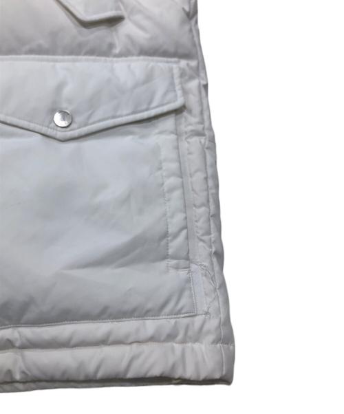 LACOSTE（ラコステ）LACOSTE (ラコステ) 撥水マルチポケットダウンジャケット ホワイト サイズ:46の古着・服飾アイテム