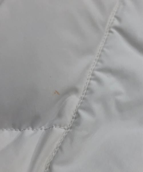 LACOSTE（ラコステ）LACOSTE (ラコステ) 撥水マルチポケットダウンジャケット ホワイト サイズ:46の古着・服飾アイテム