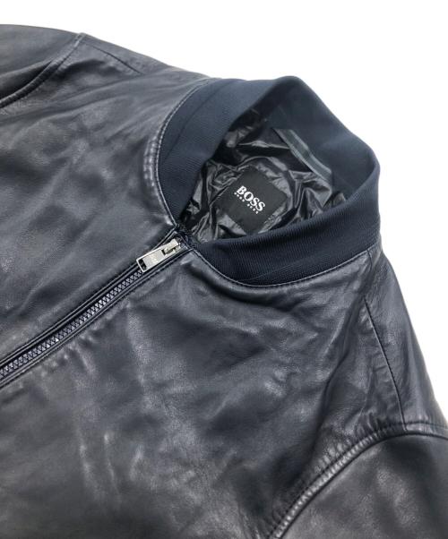 BOSS HUGO BOSS（ボス ヒューゴボス）BOSS HUGO BOSS (ボス ヒューゴボス) レザーブルゾン/レザージャケット ネイビー サイズ:46Aの古着・服飾アイテム