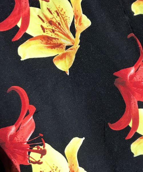 WACKO MARIA（ワコマリア）WACKO MARIA (ワコマリア) HAWAIIAN SHIRT S/S/ハイビスカスハワイアンシャツ ブラック×レッド サイズ:Mの古着・服飾アイテム