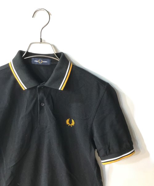 FRED PERRY（フレッドペリー）FRED PERRY (フレッドペリー) ポロシャツ ブラック サイズ:Ｓの古着・服飾アイテム