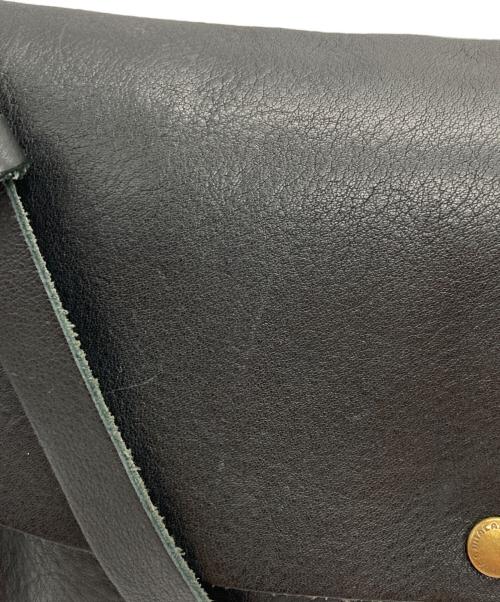 amiacalva（アミアカルヴァ）amiacalva (アミアカルヴァ) レザーショルダーバッグ ブラックの古着・服飾アイテム