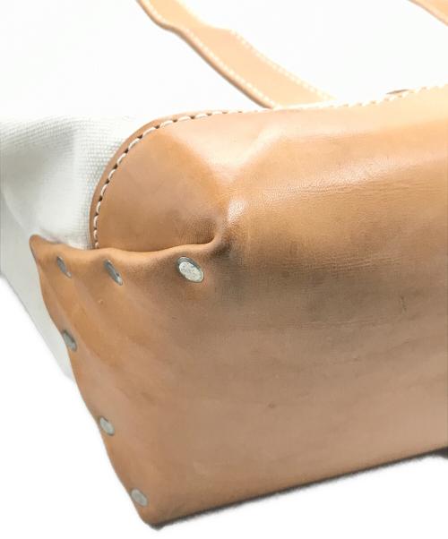 HERITAGE LEATHER（ヘリテイジレザー）HERITAGE LEATHER (ヘリテイジレザー) JOURNAL STANDARD (ジャーナル スタンダード) 別注 CANVAS LTH TOTE ベージュ×アイボリーの古着・服飾アイテム
