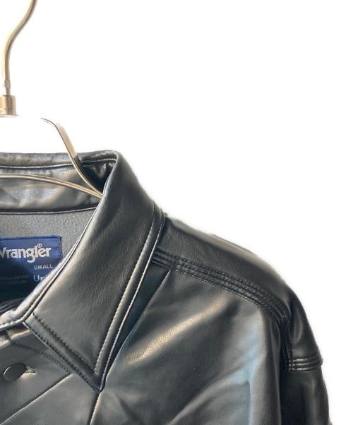 Wrangler（ラングラー）Wrangler (ラングラー) URBAN RESEARCH (アーバンリサーチ) フェイクレザーシャツジャケット ブラック サイズ:Sの古着・服飾アイテム