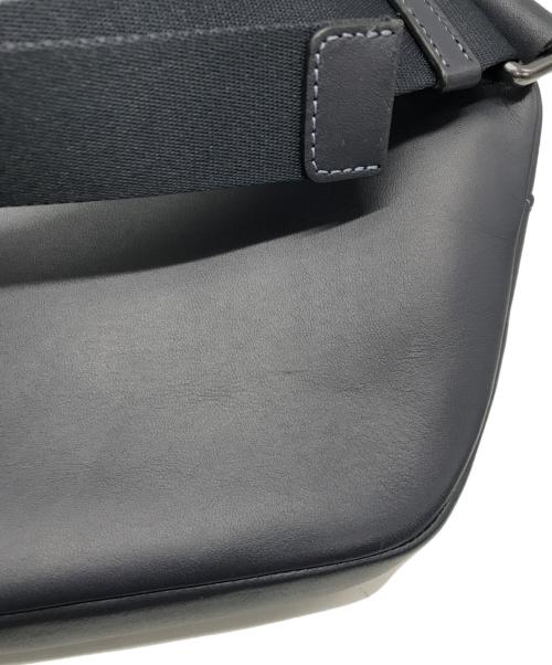 COACH（コーチ）COACH (コーチ) エリアス ベルト バッグ・シグネチャー キャンバス ネイビーの古着・服飾アイテム