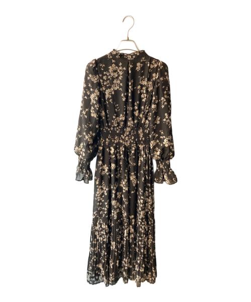 Snidel（スナイデル）Snidel (スナイデル) Sustainaプリーツプリントワンピース ブラウンの古着・服飾アイテム