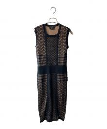 Salvatore Ferragamo（サルヴァトーレ フェラガモ）の古着「ノースリーブワンピース」｜ベージュ