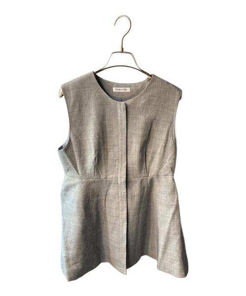 NATURAL BEAUTY BASIC（ナチュラルビューティーベーシック）NATURAL BEAUTY BASIC (ナチュラルビューティーベーシック) ペプラムジレ グレー サイズ:PSの古着・服飾アイテム