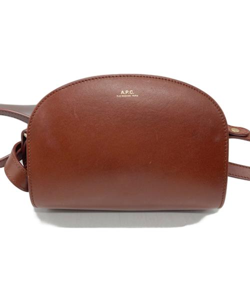A.P.C.（アーペーセー）A.P.C. (アーペーセー) ハーフムーンショルダーバッグ ブラウンの古着・服飾アイテム