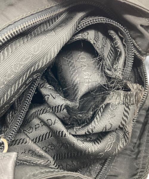 PRADA（プラダ）PRADA (プラダ) ナイロンショルダーバッグ ブラックの古着・服飾アイテム