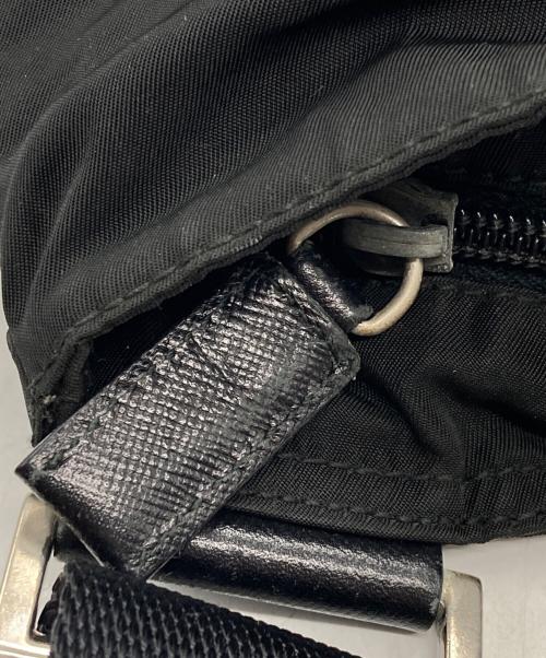 PRADA（プラダ）PRADA (プラダ) ナイロンショルダーバッグ ブラックの古着・服飾アイテム