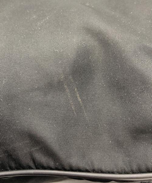 PRADA（プラダ）PRADA (プラダ) ナイロンショルダーバッグ ブラックの古着・服飾アイテム