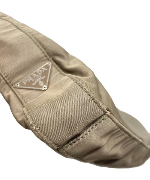 PRADA（プラダ）PRADA (プラダ) ワンショルダーバッグ カーキの古着・服飾アイテム