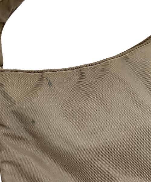 PRADA（プラダ）PRADA (プラダ) ワンショルダーバッグ カーキの古着・服飾アイテム