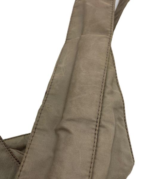 PRADA（プラダ）PRADA (プラダ) ワンショルダーバッグ カーキの古着・服飾アイテム