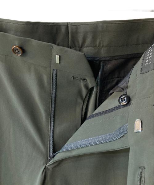 BARNEYS NEWYORK（バーニーズ・ニューヨーク）BARNEYS NEWYORK (バーニーズ・ニューヨーク) セットアップスーツ カーキ サイズ:46の古着・服飾アイテム