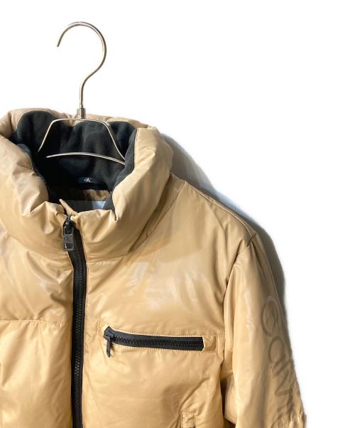 Calvin Klein Jeans（カルバンクラインジーンズ）Calvin Klein Jeans (カルバンクラインジーンズ) 中綿ジャケット ブラウン サイズ:Sの古着・服飾アイテム