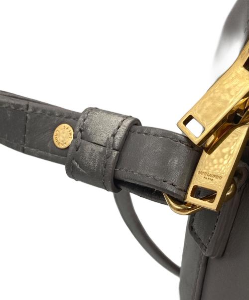 Saint Laurent Paris（サンローランパリ）Saint Laurent Paris (サンローランパリ) ベイビーダッフル ショルダーバッグ グレーの古着・服飾アイテム