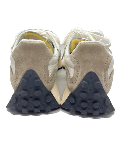 NEW BALANCE（ニューバランス）NEW BALANCE (ニューバランス) Ｕ327ＷＧＡ ホワイト サイズ:28㎝の古着・服飾アイテム