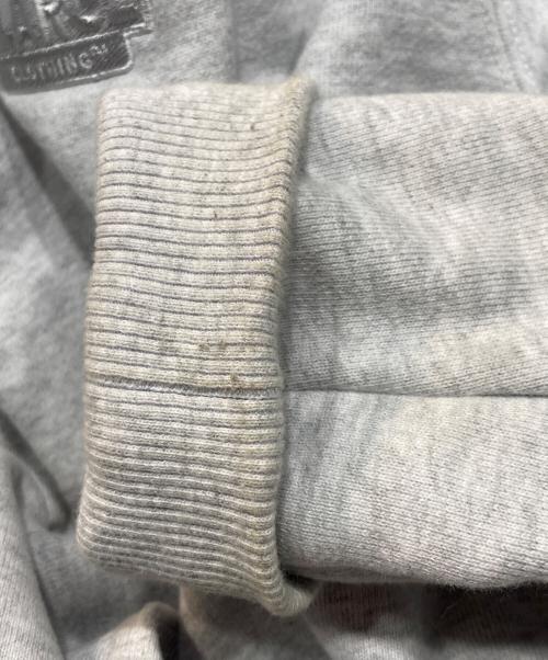 X-LARGE（エクストララージ）X-LARGE (エクストララージ) BACKSIDE SLANTED OG ZIP HOODED SWEATSHIRT グレー サイズ:Lの古着・服飾アイテム