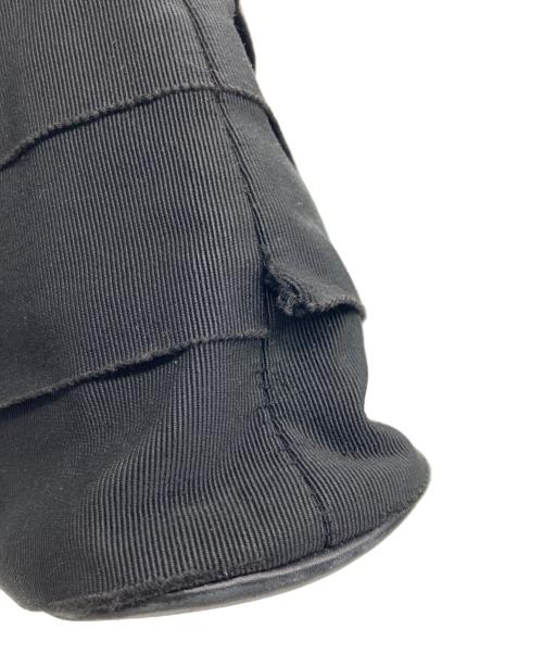 Salvatore Ferragamo（サルヴァトーレ フェラガモ）Salvatore Ferragamo (サルヴァトーレ フェラガモ) フリルショルダーバッグ ブラックの古着・服飾アイテム