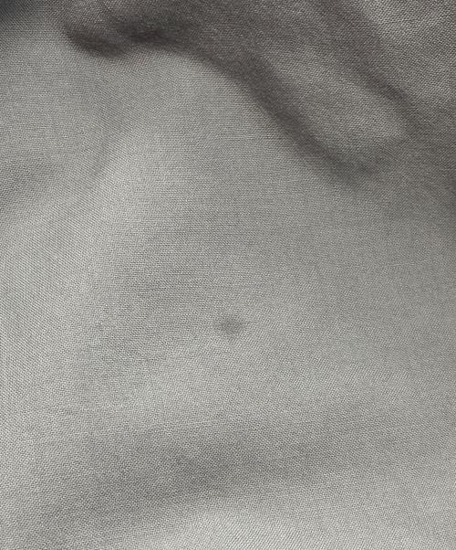 COMME des GARCONS HOMME PLUS（コムデギャルソンオムプリュス）COMME des GARCONS HOMME PLUS (コムデギャルソンオムプリュス) タック ハーフ パンツ ワイドショーツ グレー サイズ:Sの古着・服飾アイテム