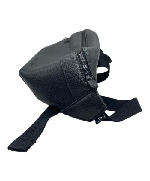 ck Calvin Klein（シーケーカルバンクライン）ck Calvin Klein (シーケーカルバンクライン) ウエストバッグ ブラックの古着・服飾アイテム