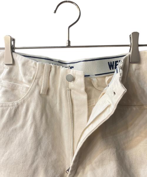 WESTOVERALLS（ウエストオーバーオールズ）WESTOVERALLS (ウエストオーバーオールズ) ペイント加工デニムパンツ アイボリー サイズ:W28の古着・服飾アイテム