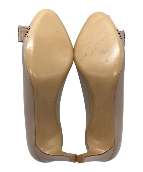 Salvatore Ferragamo（サルヴァトーレ フェラガモ）Salvatore Ferragamo (サルヴァトーレ フェラガモ) パンプス ベージュ サイズ:5 1/2の古着・服飾アイテム