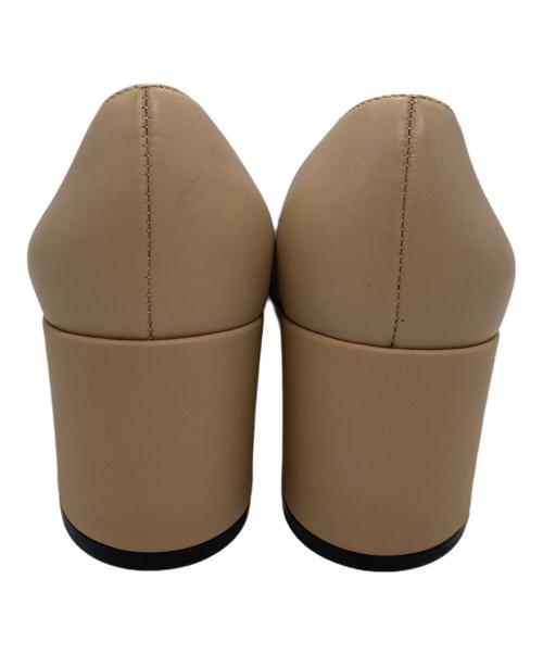 Salvatore Ferragamo（サルヴァトーレ フェラガモ）Salvatore Ferragamo (サルヴァトーレ フェラガモ) スモールヴァラ パンプス ブラック×ベージュ サイズ:5 1/2の古着・服飾アイテム