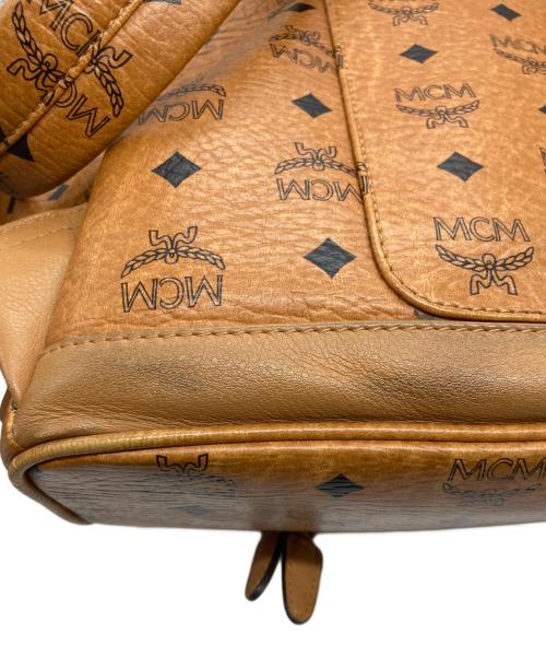 MCM（エムシーエム）MCM (エムシーエム) リュック ベージュの古着・服飾アイテム