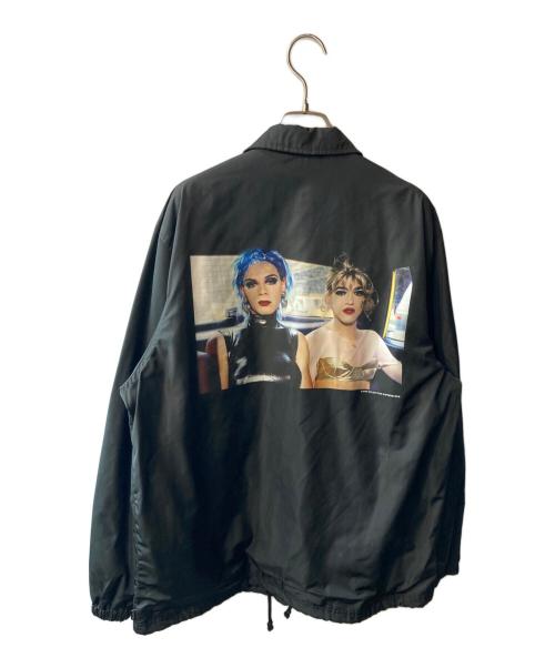 SUPREME（シュプリーム）Supreme (シュプリーム) Nan Goldin (ナン ゴールディン) Misty and Jimmy Paulette Coaches Jacket ブラック サイズ:Lの古着・服飾アイテム