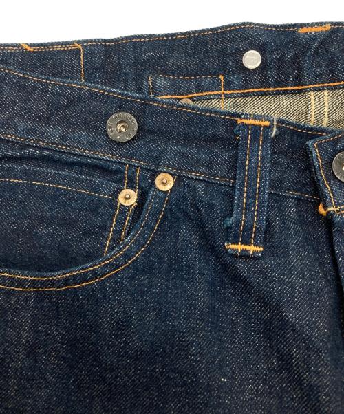 LEVI'S（リーバイス）LEVI'S (リーバイス) 201 シンチバックデニムパンツ インディゴ サイズ:W36の古着・服飾アイテム