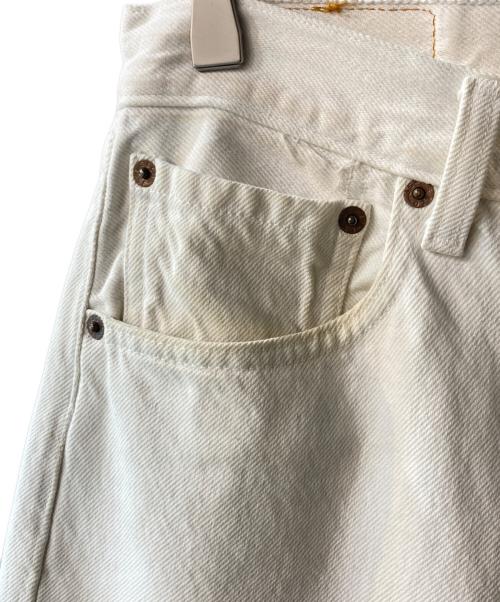 LEVI'S（リーバイス）LEVI'S (リーバイス) デニムパンツ アイボリー サイズ:W32の古着・服飾アイテム