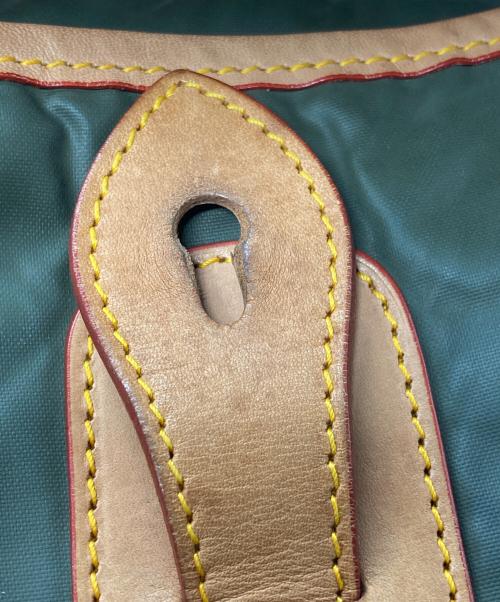 HUNTING WORLD（ハンティングワールド）HUNTING WORLD (ハンティングワールド) バチュークロスショルダーバッグ カーキの古着・服飾アイテム