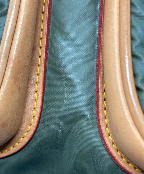 HUNTING WORLD（ハンティングワールド）HUNTING WORLD (ハンティングワールド) バチュークロスショルダーバッグ カーキの古着・服飾アイテム