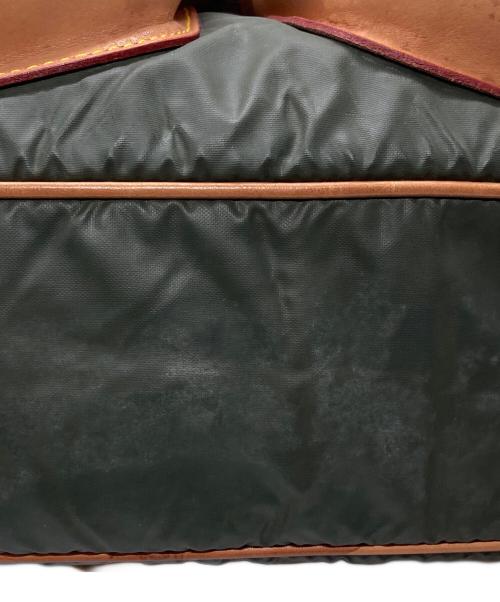 HUNTING WORLD（ハンティングワールド）HUNTING WORLD (ハンティングワールド) バチュークロスショルダーバッグ カーキの古着・服飾アイテム