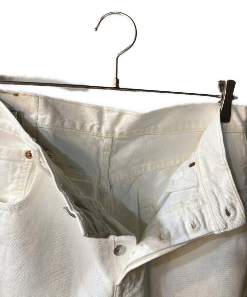 LEVI'S（リーバイス）LEVI'S (リーバイス) デニムパンツ ホワイト サイズ:ｗ30の古着・服飾アイテム