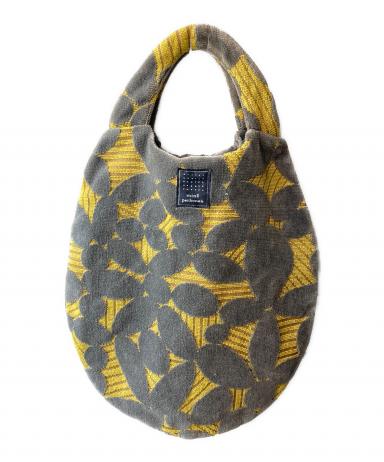 minä perhonen 刺繍ボディバッグ イエロー（美品） minä perhonen 刺繍ボディバッグ イエロー（美品）