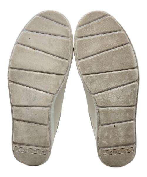 ARMANI EXCHANGE（アルマーニ エクスチェンジ）ARMANI EXCHANGE (アルマーニ エクスチェンジ) ローカットスニーカー ホワイト サイズ:43の古着・服飾アイテム