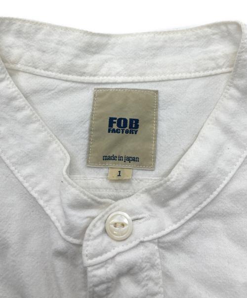 F.O.B FACTORY（エフオービー ファクトリー）F.O.B FACTORY (エフオービー ファクトリー) オックス バンドカラー シャツ/長袖 ホワイト サイズ:Sの古着・服飾アイテム