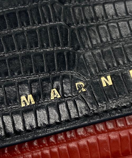 MARNI（マルニ）MARNI (マルニ) コンパクトウォレット ブラック×レッドの古着・服飾アイテム
