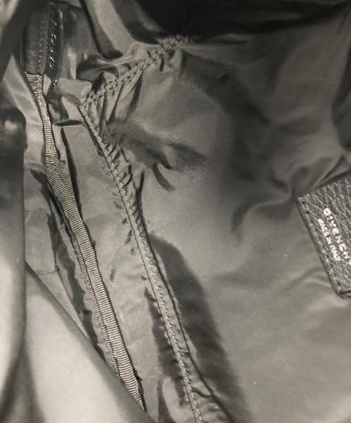 GIVENCHY（ジバンシィ）GIVENCHY (ジバンシィ) ESSENTIAL U ウエストバッグ ブラックの古着・服飾アイテム